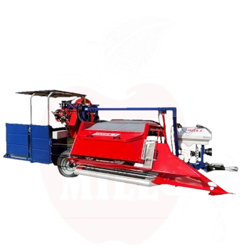 1068-3-berry-harvester-jarek-5.png.webp