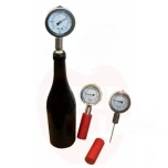Manometer für synthetische/natürliche Korkflaschen.