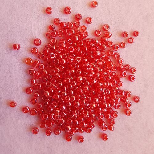 Seemnehelmed, 3mm, läikega punane